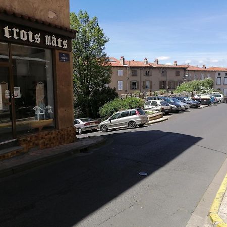 Au Thiernois Apartman Thiers Kültér fotó