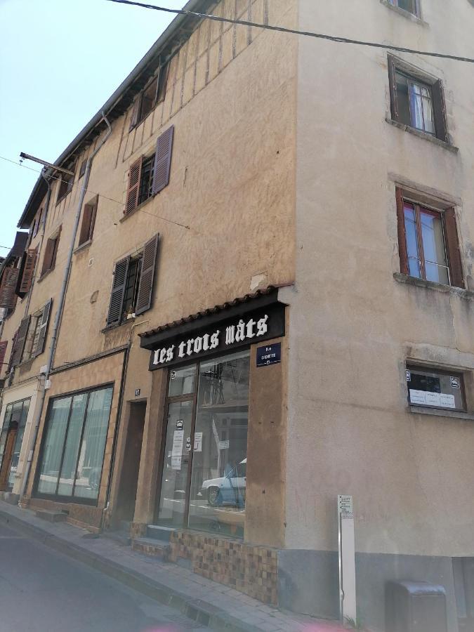 Au Thiernois Apartman Thiers Kültér fotó